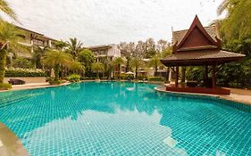 Nai Thon Beachfront Apartments