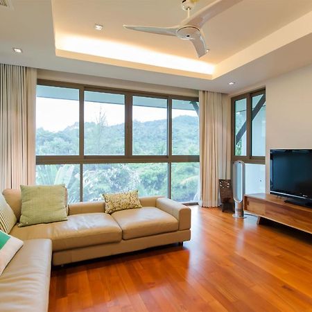 Nai Thon Beachfront Apartments Экстерьер фото