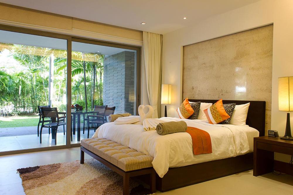 Nai Thon Beachfront Apartments Экстерьер фото